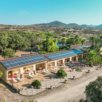 Ruboni Community Camp - Housity