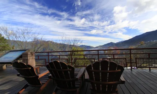 Lishan Guest House