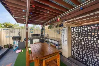 Bundaberg Coral Villa Motor Inn Hotel di Sharon