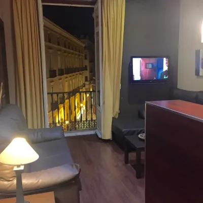 Hostal Larios Hotels near Malaga Town Hall