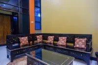 RedDoorz Syariah Near Exit Toll Ngemplak Solo Hotels in Colomadu