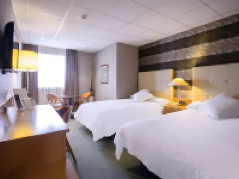 Coto Real Hotels in Rabade