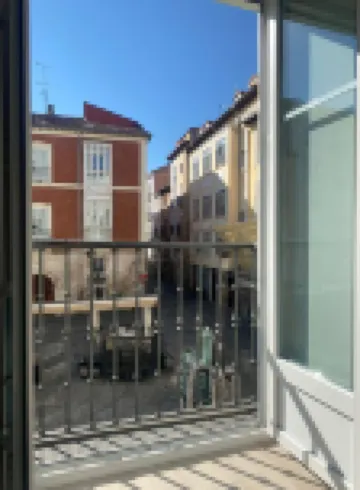 Apartamentos la Flora Burgos Todos Con Aire Acondicionado y Ascensor