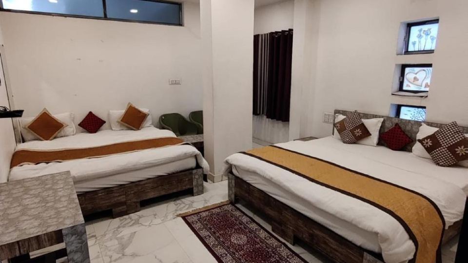 Hotel Keshav Residency