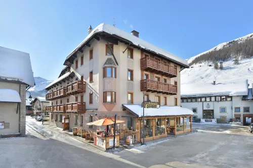 Hotel Compagnoni - Mountain view