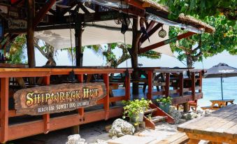 Aroa Beachside Resort