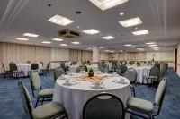 藍樹高級隆德里納酒店 - 早餐