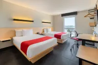 City Express by Marriott Paraiso - parking