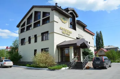 Zolotaya Yurta Hotel di 