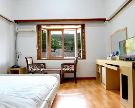 Goodstay Jirisan Little Prince Pension Hotels in Gurye-gun