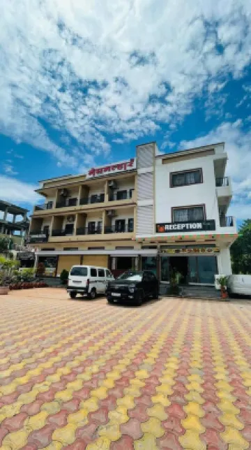 Hotel Meghmalhar Lodging Hotels near Shri Mayureshwar Ganapati Temple, Morgaon
