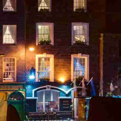 The Old Bank Town House Hotel Exterior