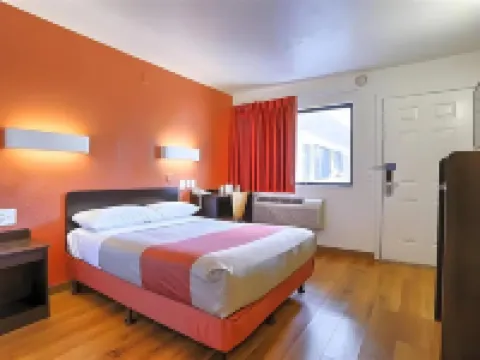 Super 8 by Wyndham Walnut Creek Hotels in Walnut Creek