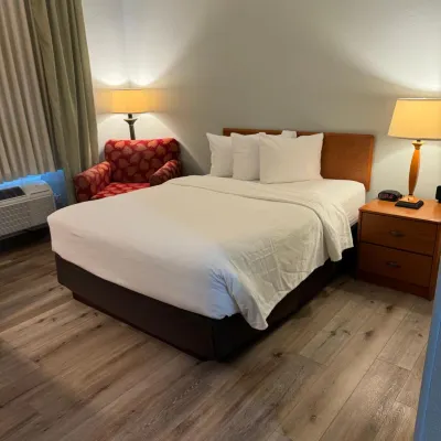 Wingate by Wyndham Sioux City Hotels near Green Valley Golf Course