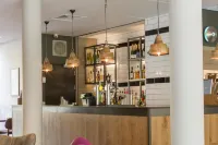 Hilton Garden Inn Bristol City Centre - bar