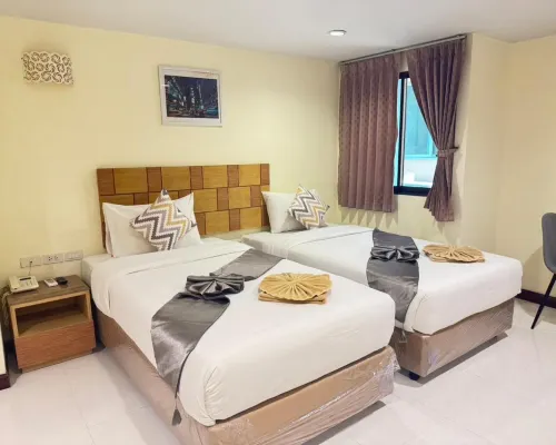 เบญศรี เรสซิเดนซ์ พัทยา โรงแรมใกล้สุนีย์ พลาซ่า