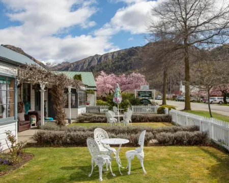 Settlers Cottage Motel Hotels in Arrowtown