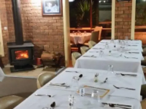 Toora Lodge Motel Hotels in Foster