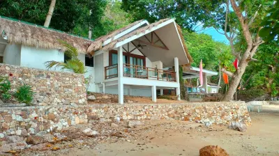 Alam Indah Busuanga Beach and Villas โรงแรมใน