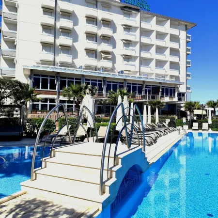 Hotel Bristol