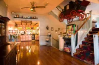 The Highwayman Inn