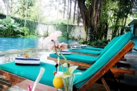 Mercure Surabaya Grand Mirama - Pools