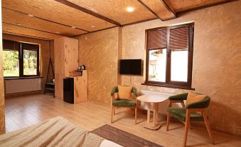 EcoLife Lodge Hotel & Restaurant - Housity