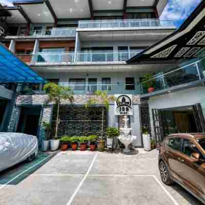 JSB Suites Hotel Exterior