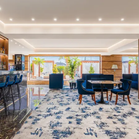 Venice Hotel Complex