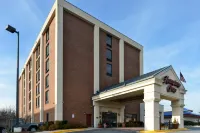 Hampton Inn College Park Hotels in Calverton