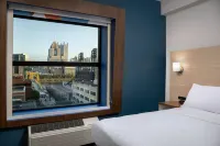 Holiday Inn Express & Suites PITTSBURGH NORTH SHORE by IHG Các khách sạn gần Allegheny County Courthouse