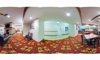 Holiday Inn Express & Suites Longmont - Boulder Area