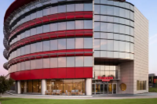 Ramada by Wyndham Bucharest Otopeni Airport Hotels in 