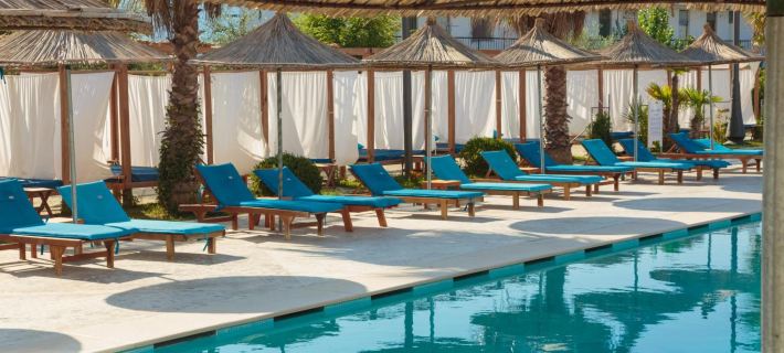 Kraal Hotel Vlore Отели в г. Влёра