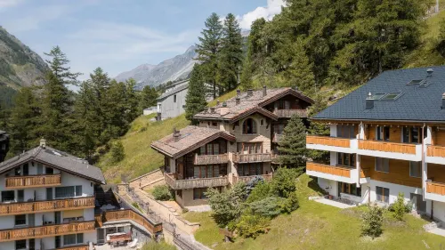 策馬特高級公寓的Chalet Kisseye - 按摩浴池