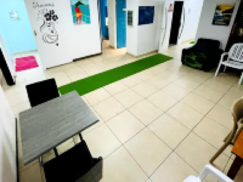 Mahana Lodge Hostel & Backpacker فنادق في بابيتي