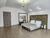 Senator Hotel
