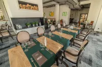 Nafta 克羅斯諾飯店 - 早餐