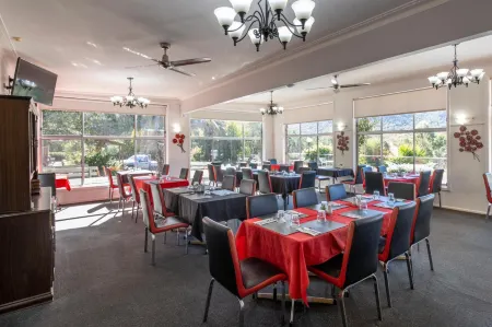 The Grampians Motel Отели в г. Холс Гэп