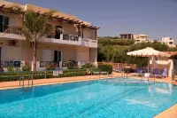 Niriides Hotel Apts Studios - Pool