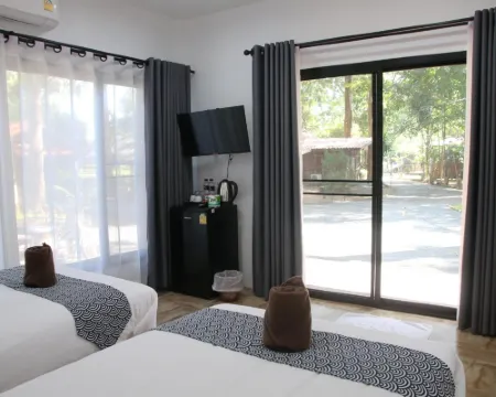 爸爸的花園 薩科特山酒店