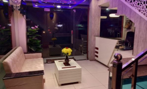 Hotel Reyansh - Housity