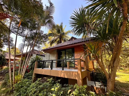 Thanjida Resort Отели рядом с достопримечательностью «Chao Mae Song Nang Phi Nong Shrine»