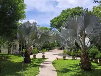 At Home Suanphung Отели в г. 