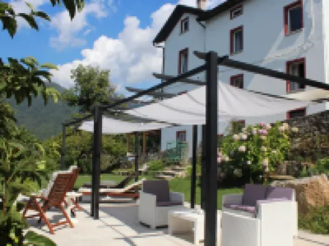 Essentia Guest House Hotels in Faggeto Lario
