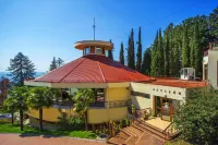 Ozdorovitelny Kompleks Divny Hotel 티 하우스 주변 호텔