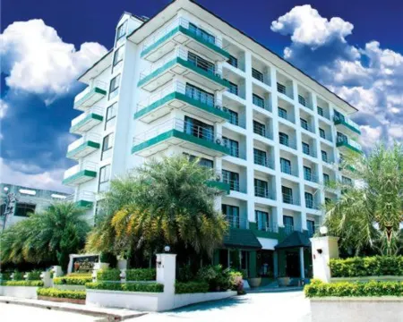 โรงแรมมณีโรจน์ โรงแรมในอำเภอเมืองสุรินทร์