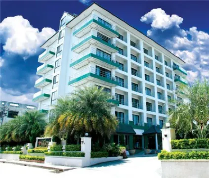 โรงแรมมณีโรจน์ โรงแรมใกล้สนามกีฬาจังหวัดสุรินทร์