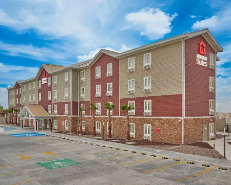 Extended Suites Tijuana Macroplaza Hotels in Tijuana