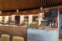 Holiday Inn BERLIN AIRPORT - CONF CENTRE by IHG - bar